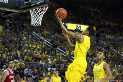 Michigan vs Indiana university basketball game 2013 photography by robbie small